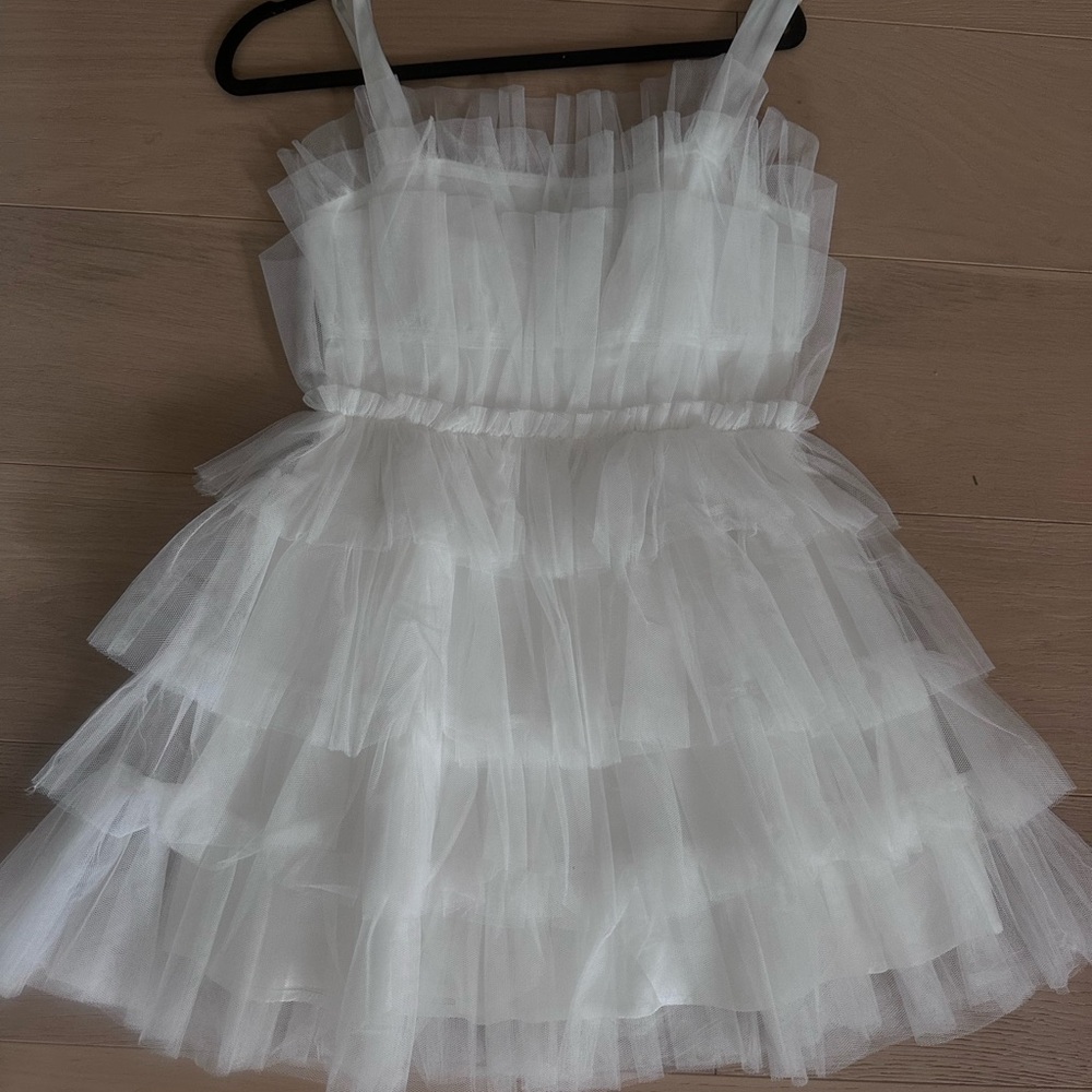 White loofa dress